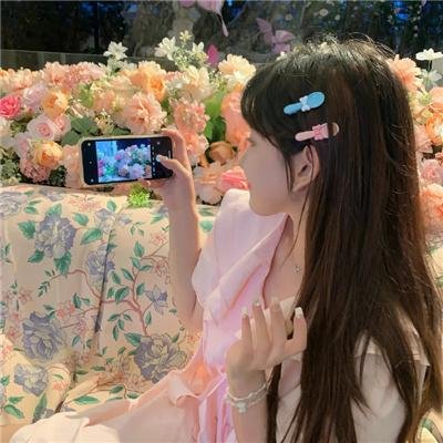 踏浪女人